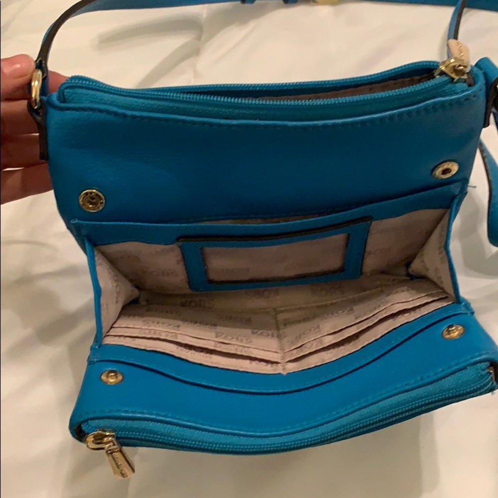 MK SATCHEL - Picture 2 of 6